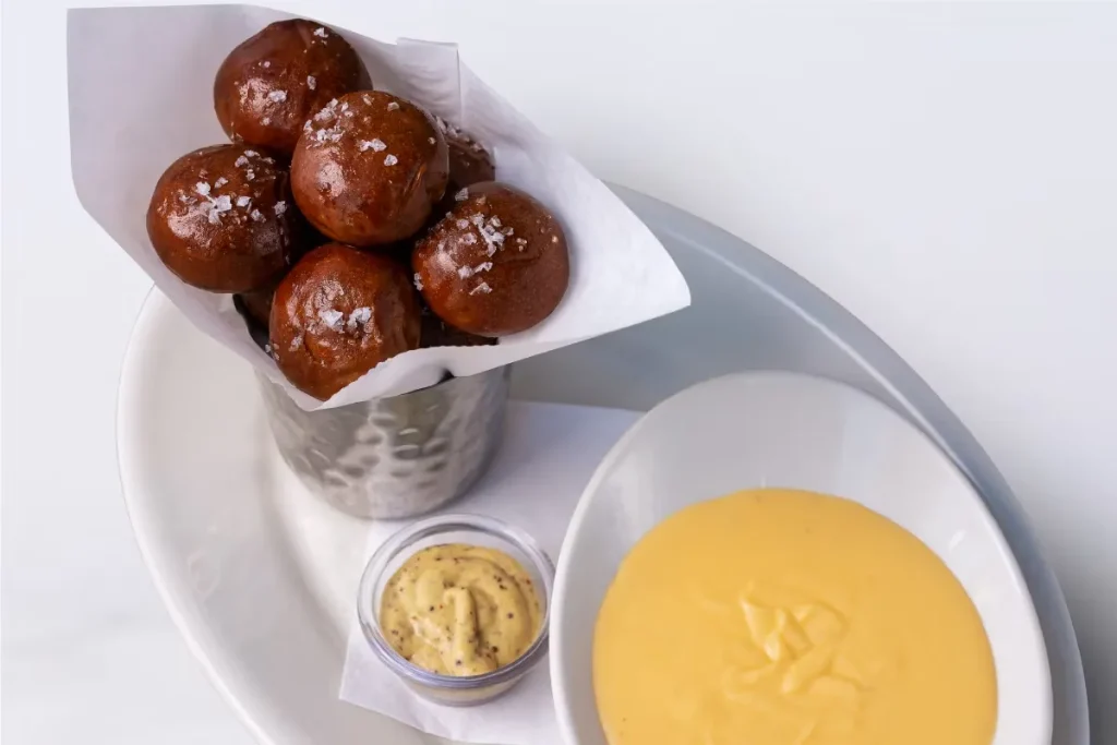 Cheesecake Factory Pretzel Bites With Cheddar Cheese Fondue